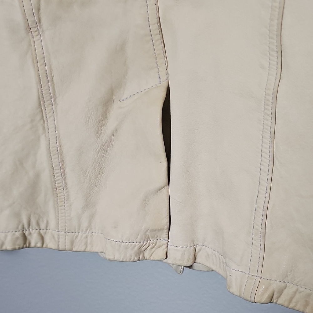 GAP Vintage Women's Beige Leather Button Up Jacket Large - Picture 11 of 13